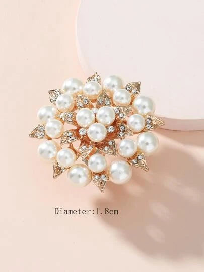 10K Gold Electroplated Krystal Pearl & Bright White Diamond Cocktail Ring.