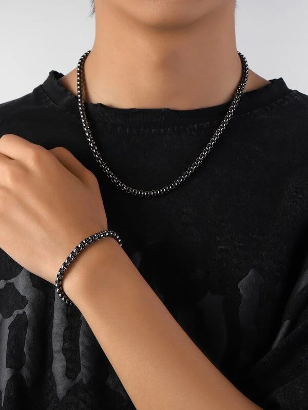 "A Real Find"! Gun Metal Black Geometric Design Necklace & Bracelet Set.